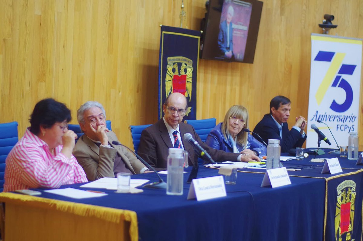 FCPyS-UNAM tweet media