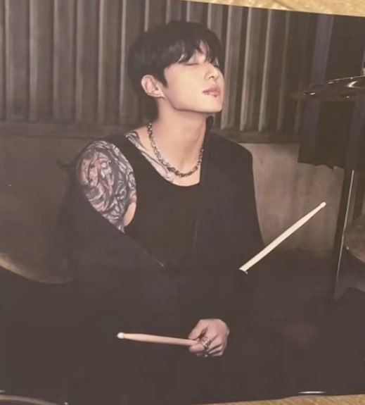 야 정국79 ‏⦿ ☰ ☲🪭 tweet media