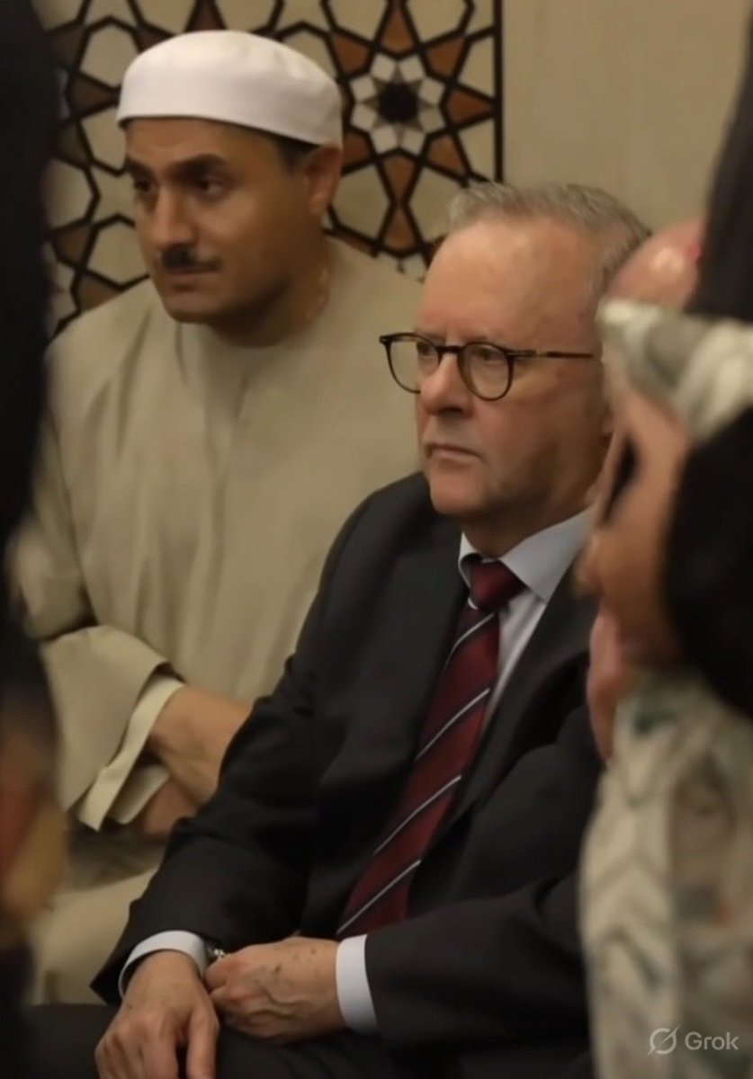 BroBro🇦🇺🏇🏻 tweet media