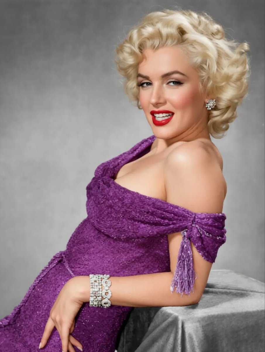 The Marilyn Diaries tweet media