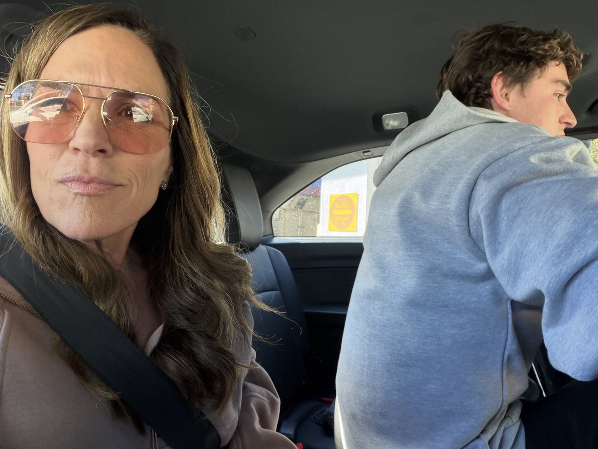 Amy Reichert tweet media