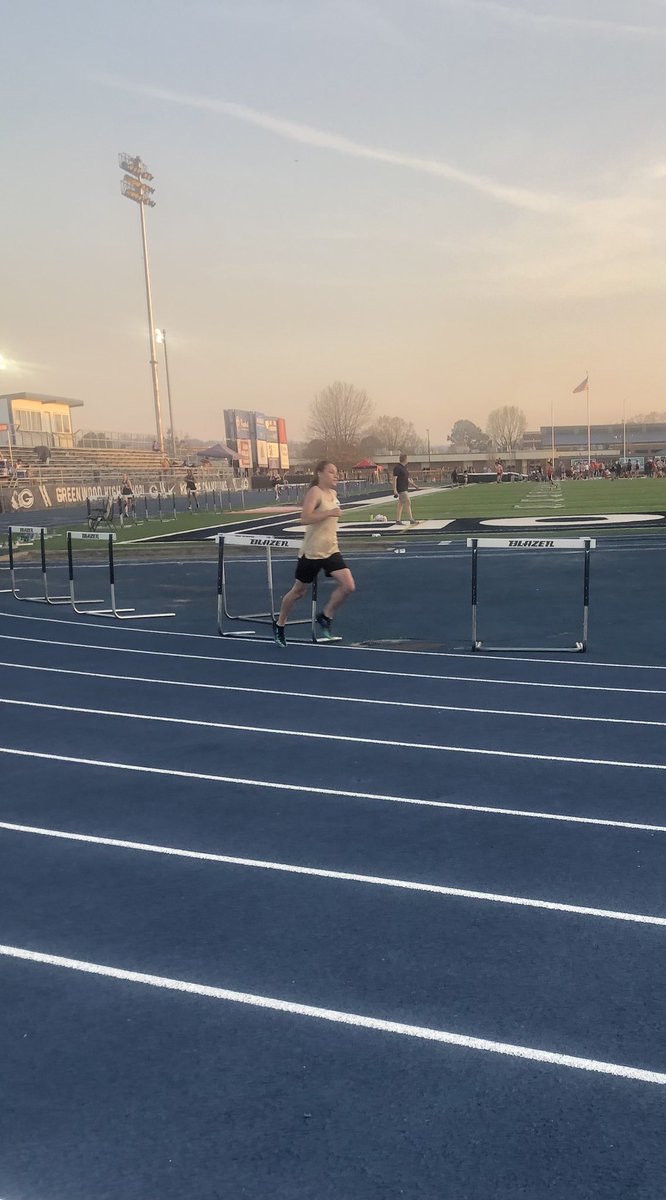 Alma Airedale Track & Field tweet media