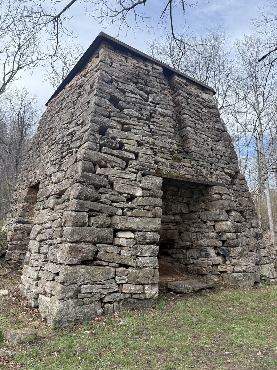 Dan Warne tweet media