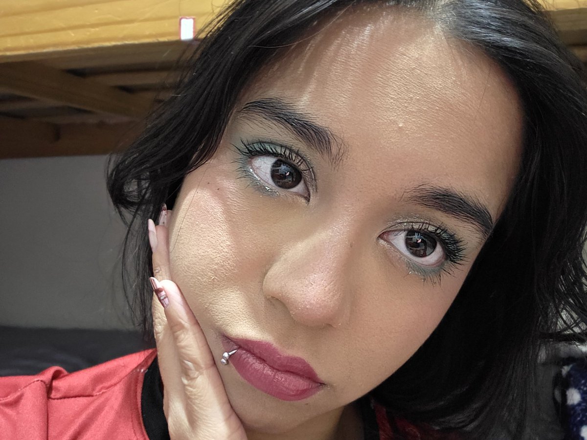 7th year: kawk juridico mãos do jongseob is UNIQUE tweet media