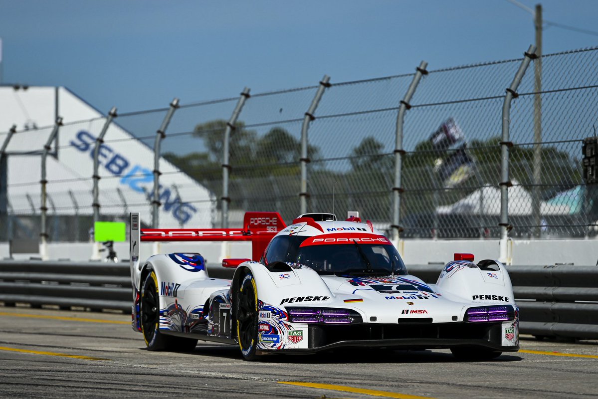 Nickolas Wolf tweet media