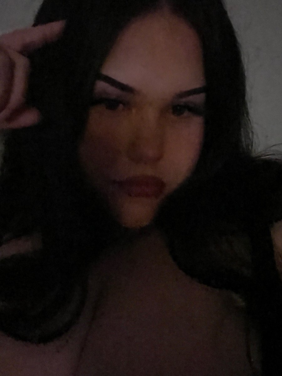 emmqadv's tweet photo. #babymomma
#prettybitch
#sexy https://t.co/E1Z9WhDblL