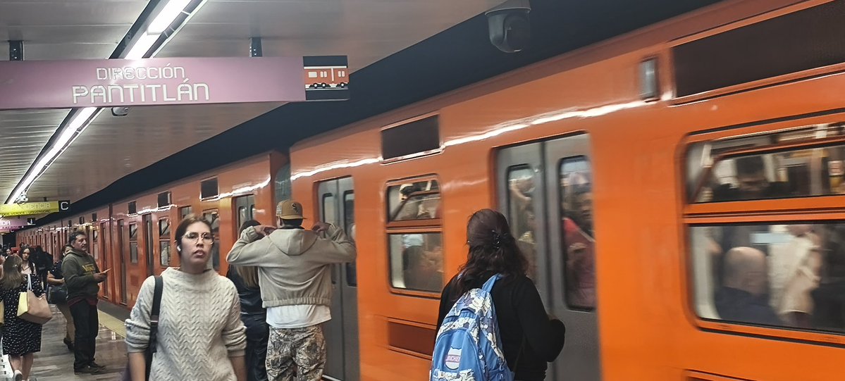 El Románov🚂⚡ tweet media