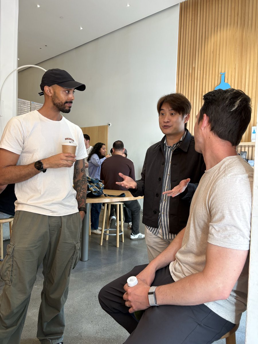 Sam H Li tweet media