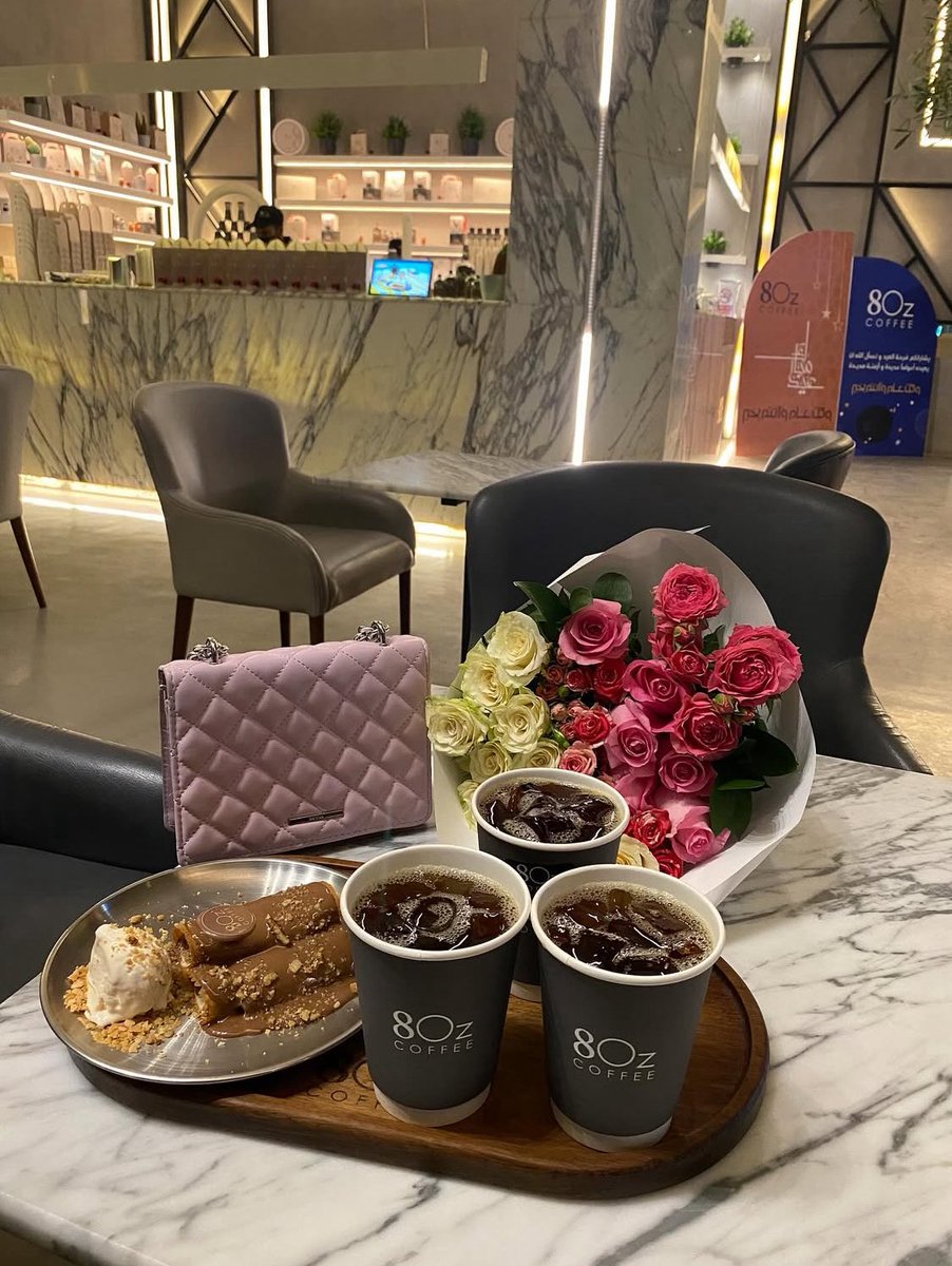 ber21_'s tweet photo. قهوه ليله العيد 🌸✨ https://t.co/AIOWivD5l8