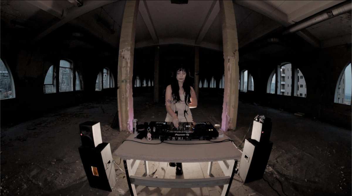 Nelli ༻ tweet media