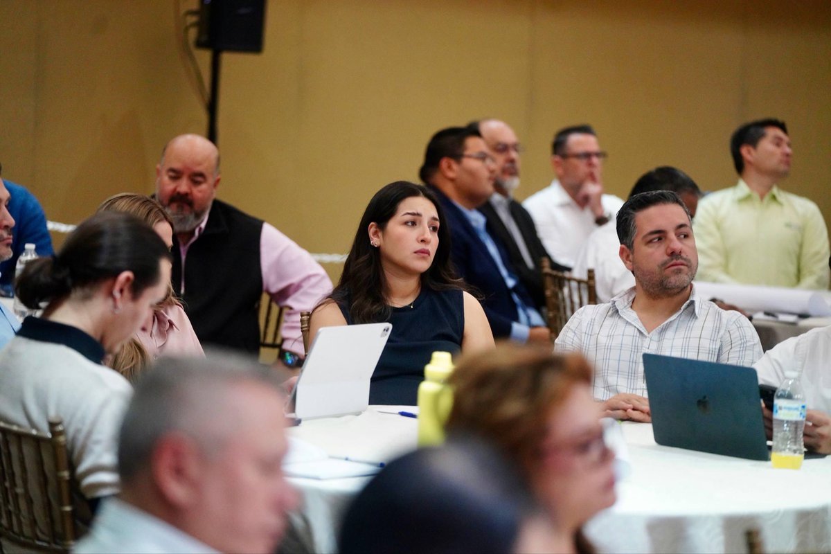 Patricia Ureña tweet media