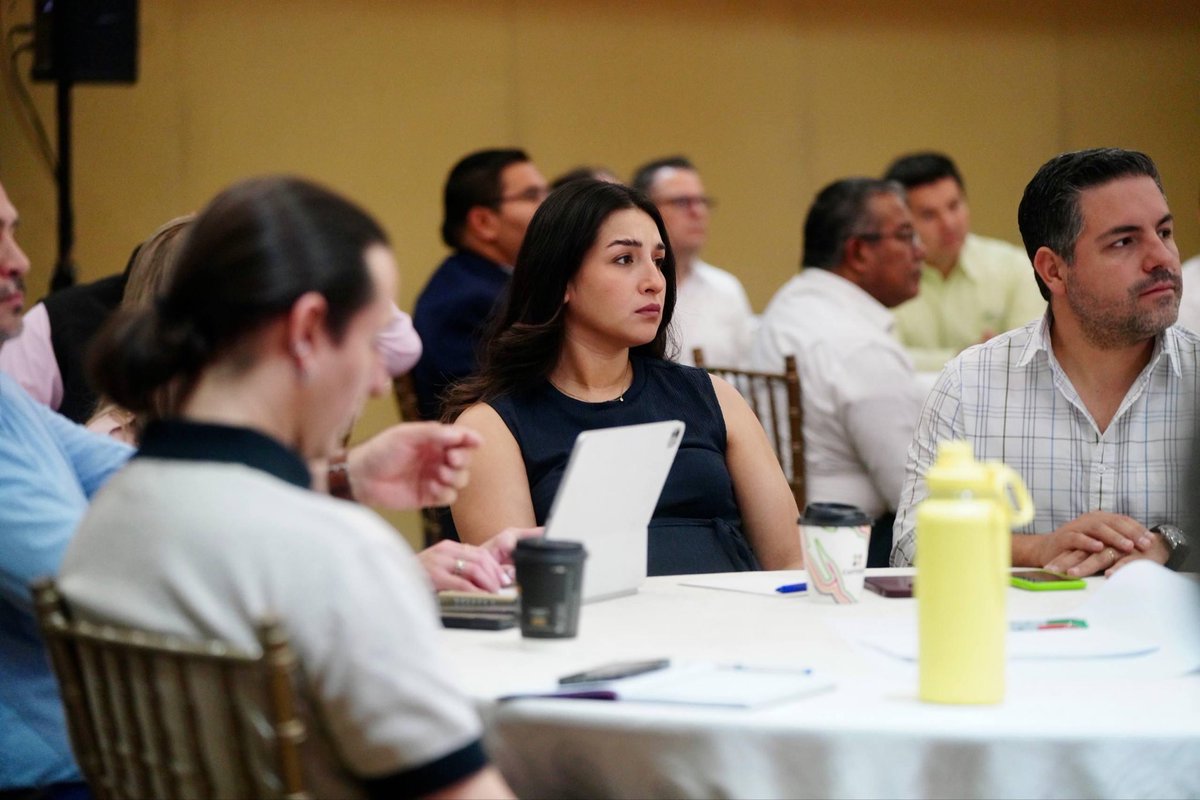 Patricia Ureña tweet media