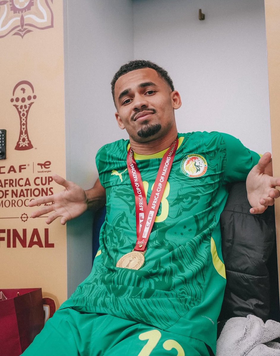 The translator tweet media