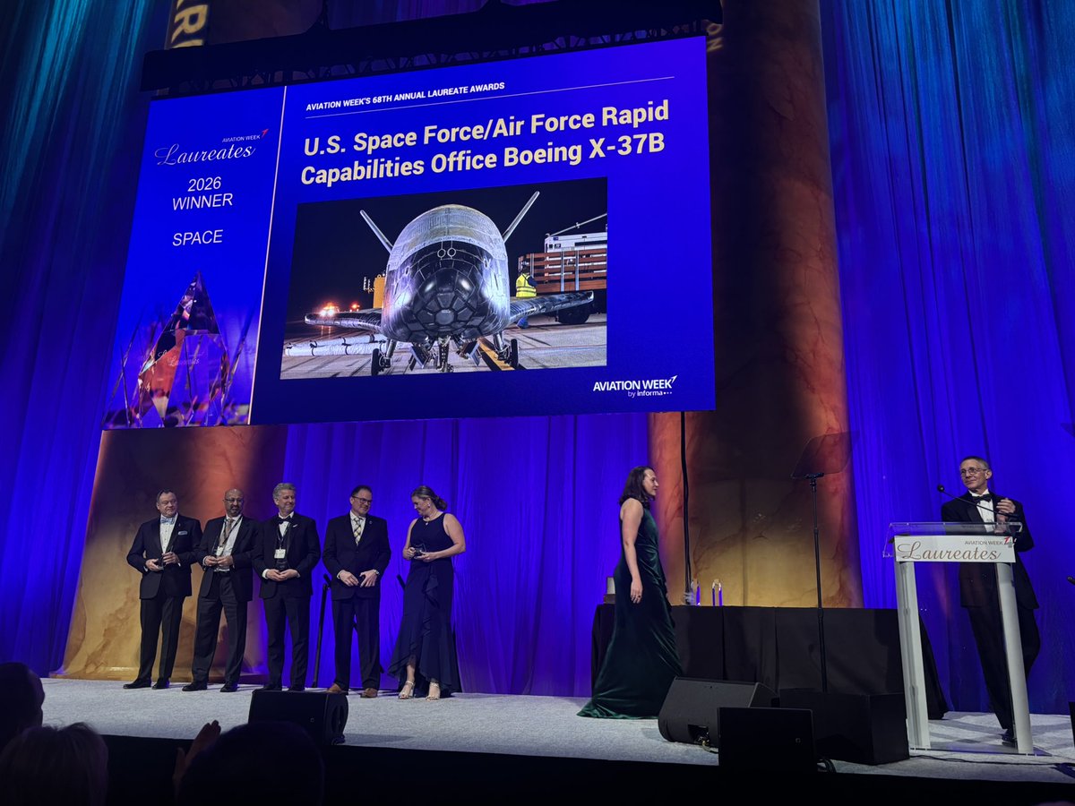 Paul Lewis tweet media