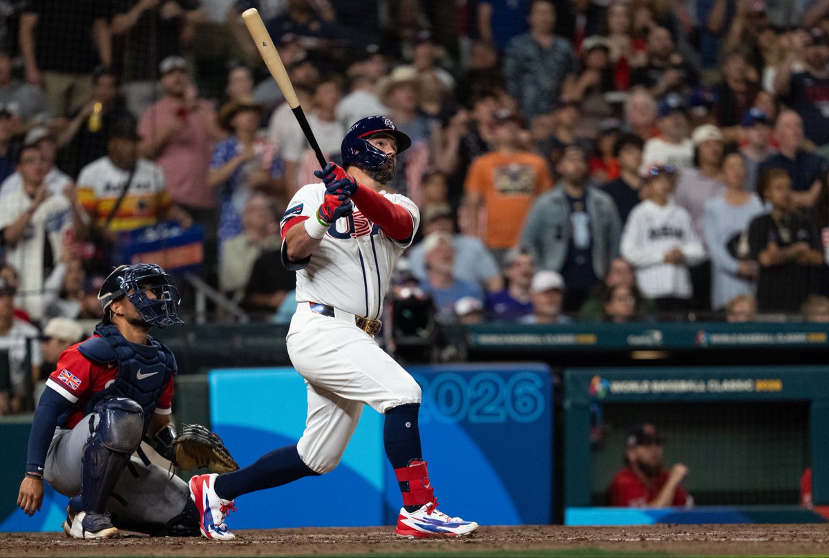 Kyle Schwarber tweet media