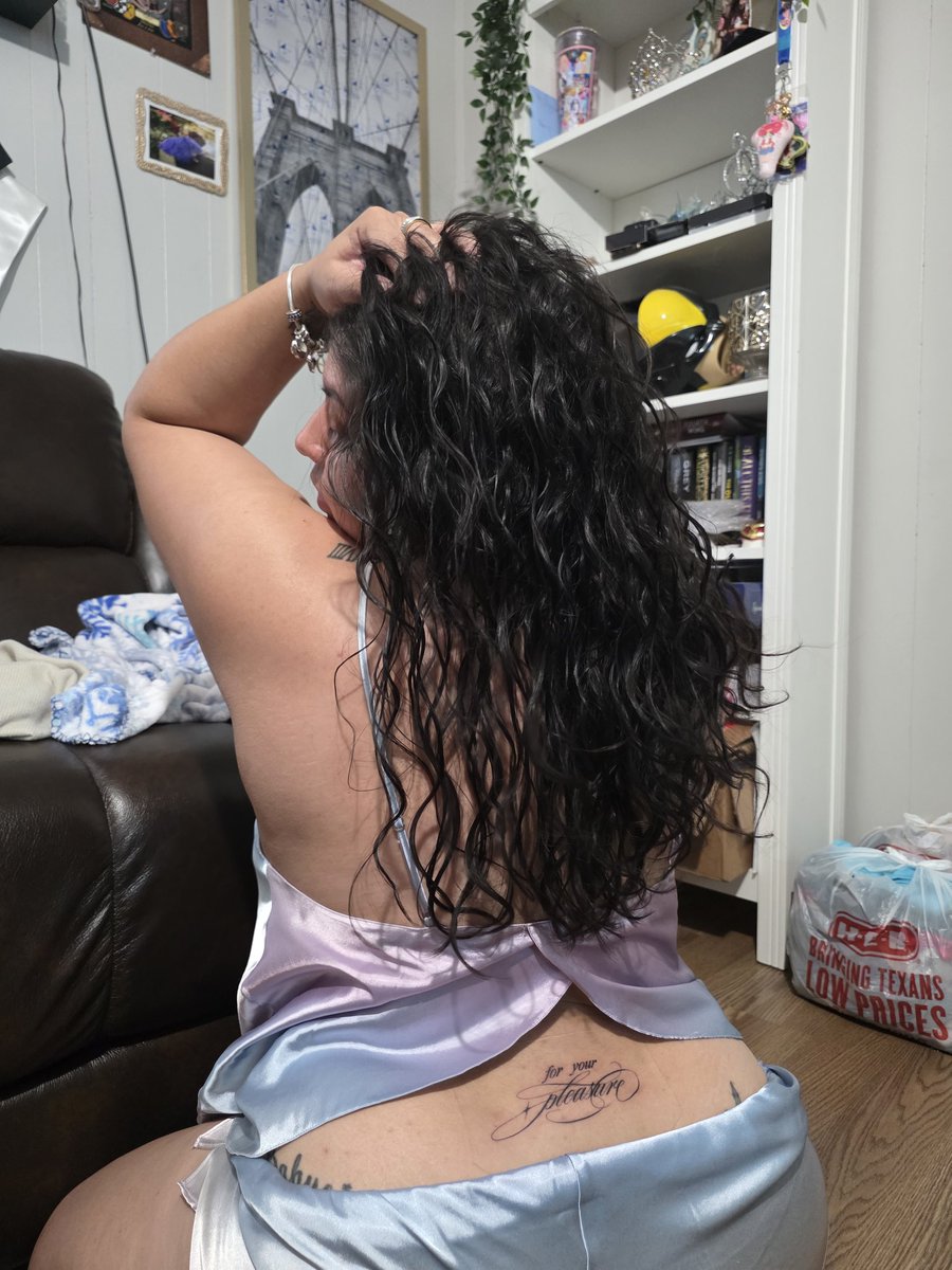 tinaroseoff's tweet photo. 😩🥰😩🥰😩 https://t.co/MABP1HI7VK