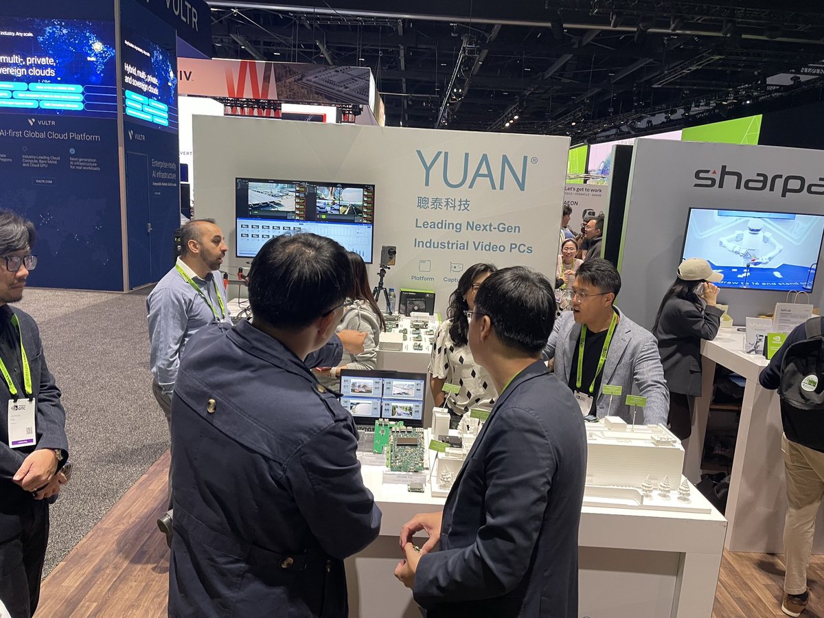 YUAN AI tweet media