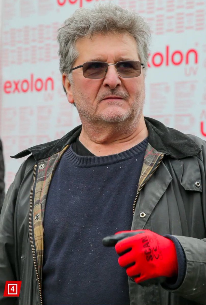 pluraluse . ꜩ tweet media