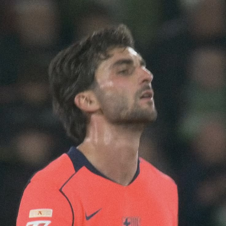 Pawzikkkkk tweet media