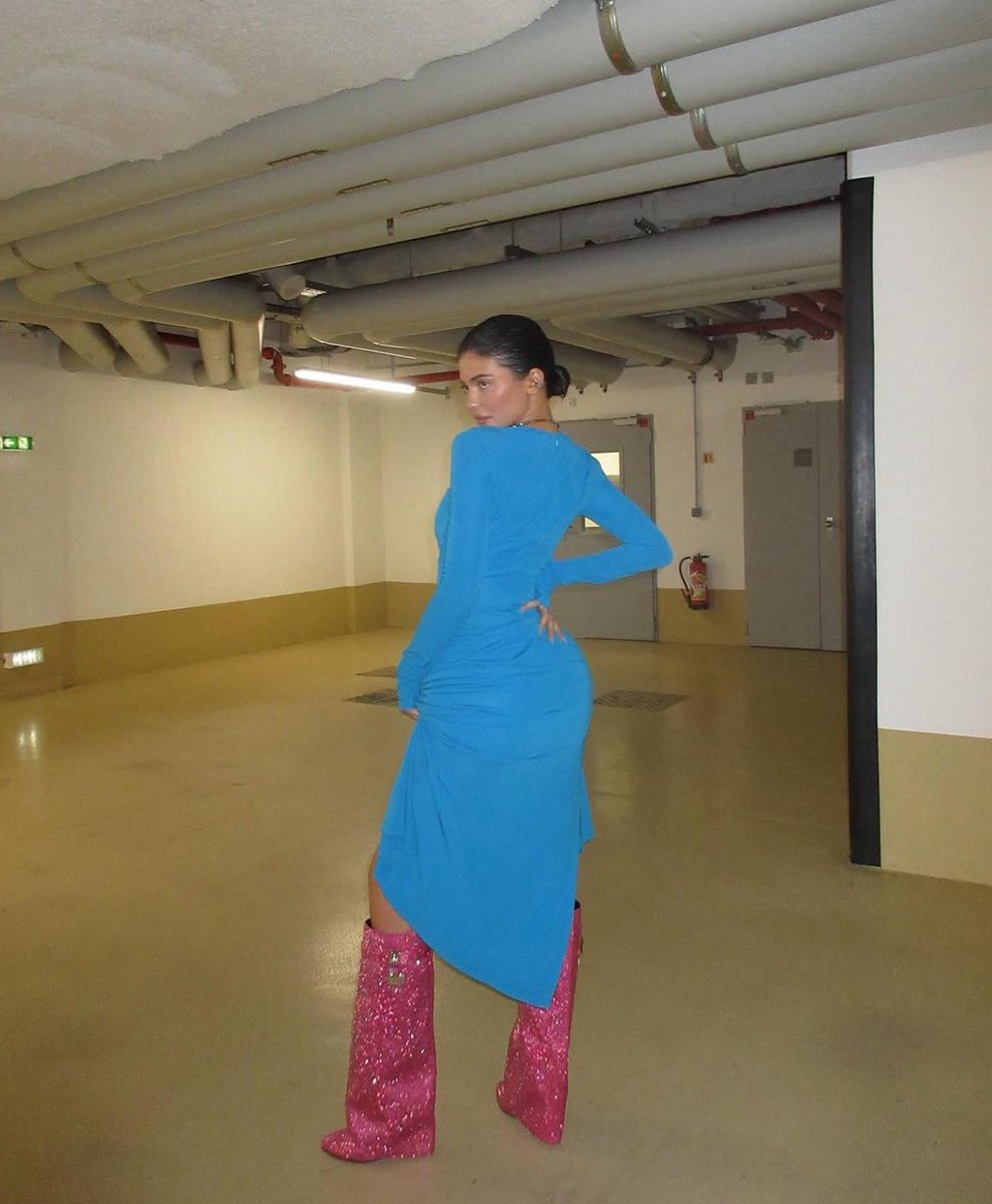 Jo 𝜗𝜚⋆ tweet media