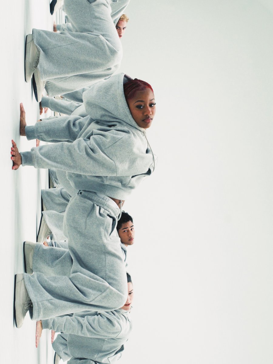 Gap Japan tweet media