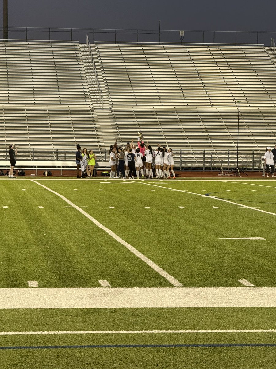 Stefanie Faith tweet media