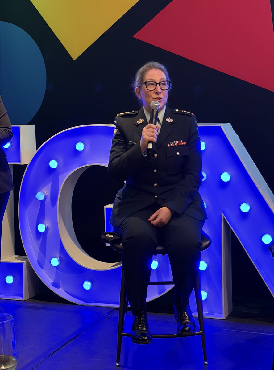 deepa 🏴‍☠️ tweet media