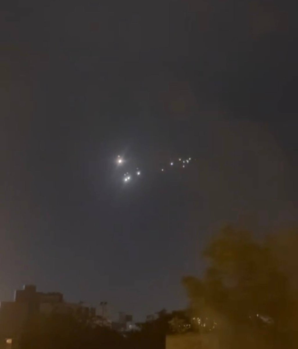 ألأحداث ألإيرانية بالعربية tweet media