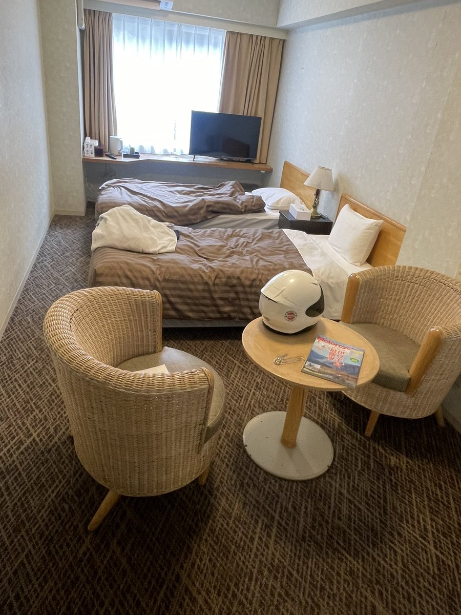 あけち tweet media