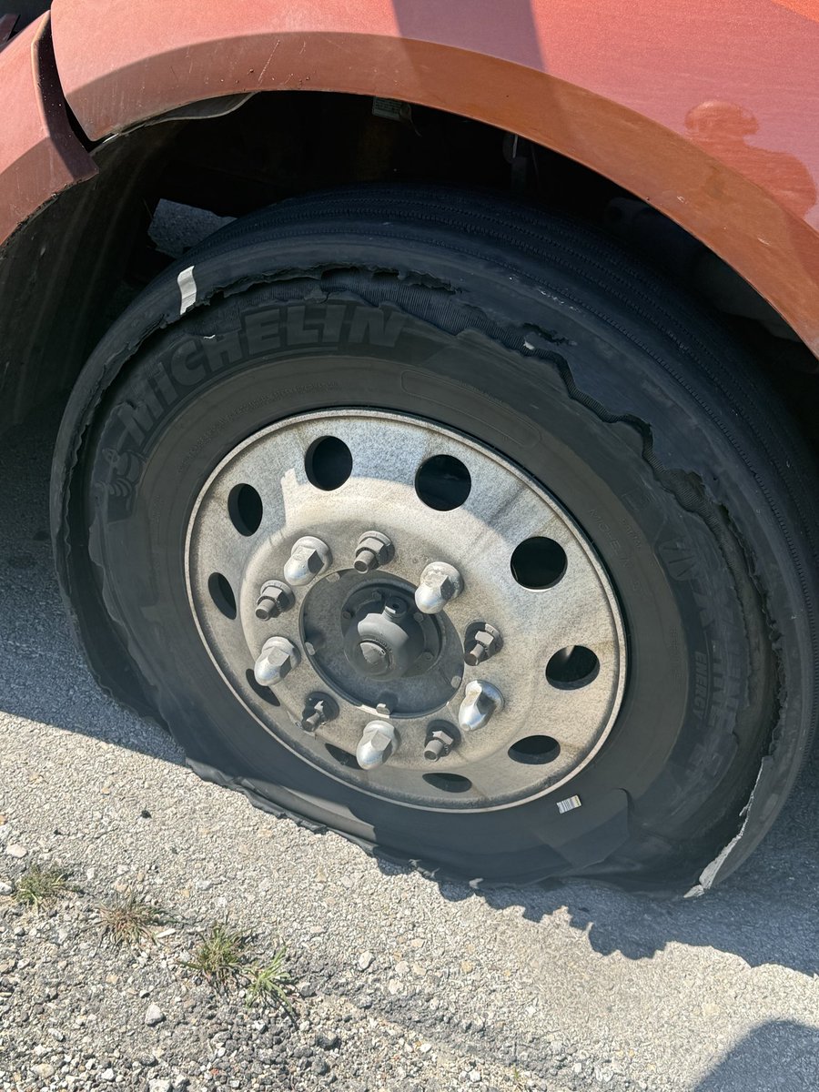 SevastianWinters tweet media