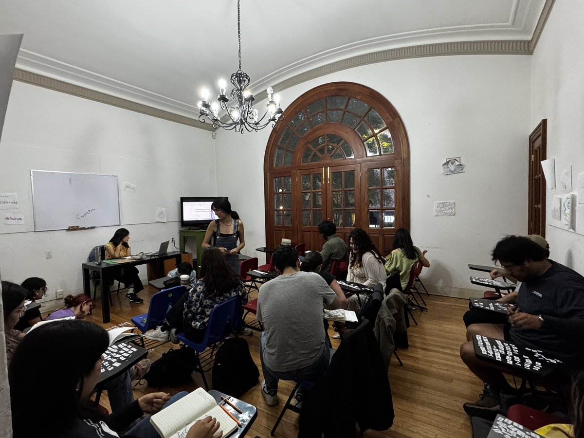 Centro de Creación Literaria Xavier Villaurrutia tweet media