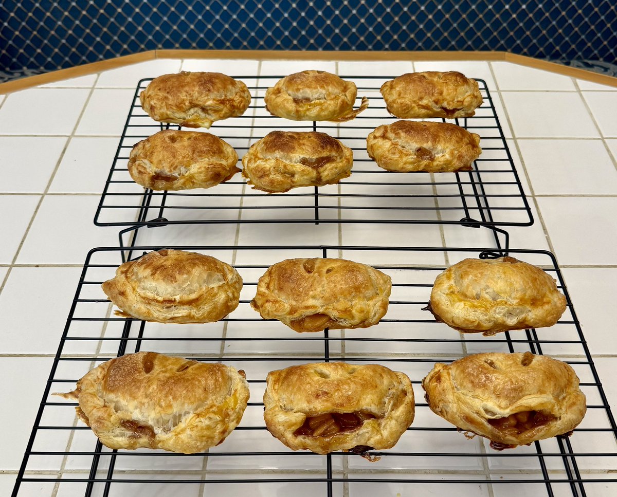 Mariann Bell tweet media