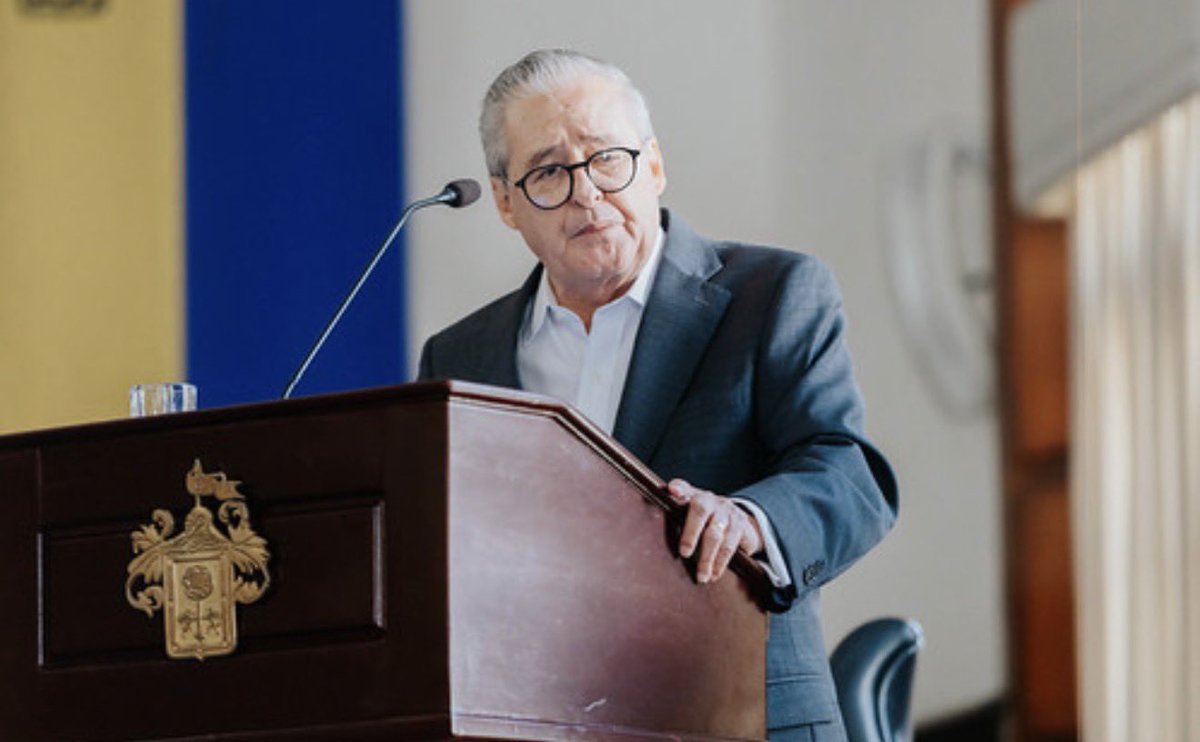 Honramos el legado de Fray Antonio Alcalde en Sesión Solemne del Ayuntamiento de #Guadalajara. 

A 325 años de su natalicio, su visión humanista y sus obras siguen siendo el pilar de nuestra ciudad. 

Sigamos trabajando por la #Guadalajara solidaria que él soñó! 🤝