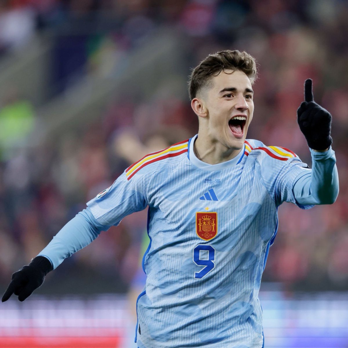 FCB World tweet media