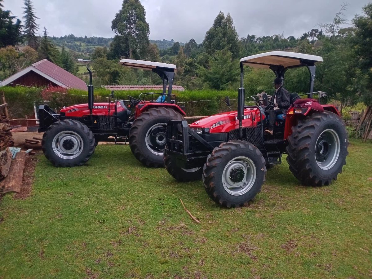 Zena_Cheruiyot's tweet photo. Little toys taking up space in my father’s compound. Farming o’clock in it! https://t.co/5gyQdkqHCV