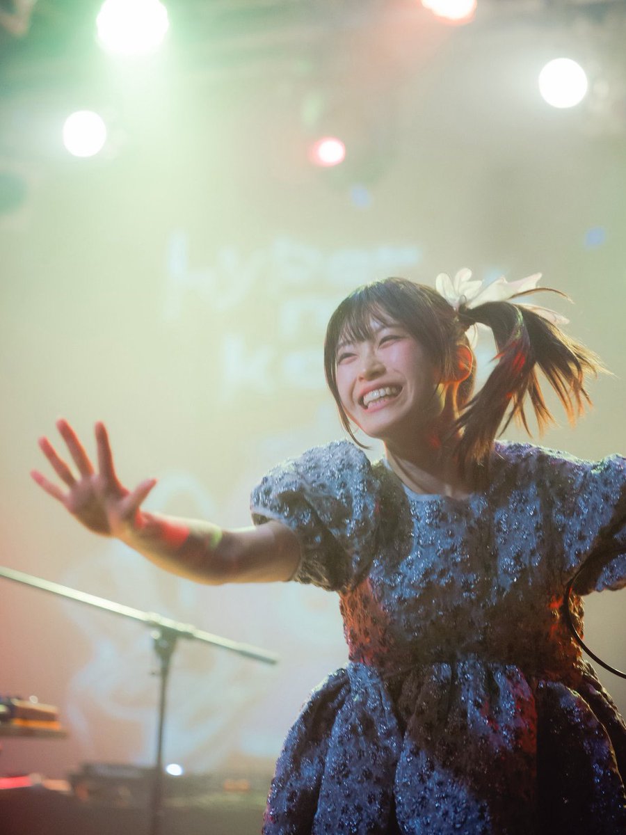 琴山しずく tweet media