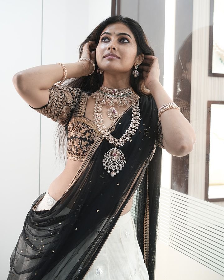 Gayathri ❤️ tweet media