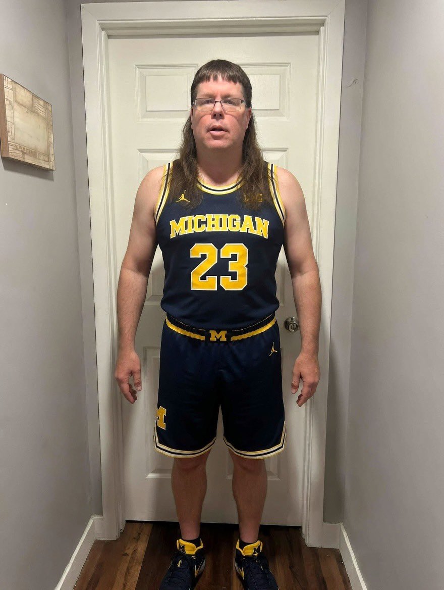 Mark the Caddie tweet media