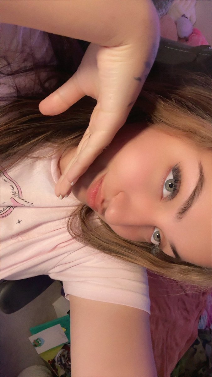 T2R Destiny tweet media