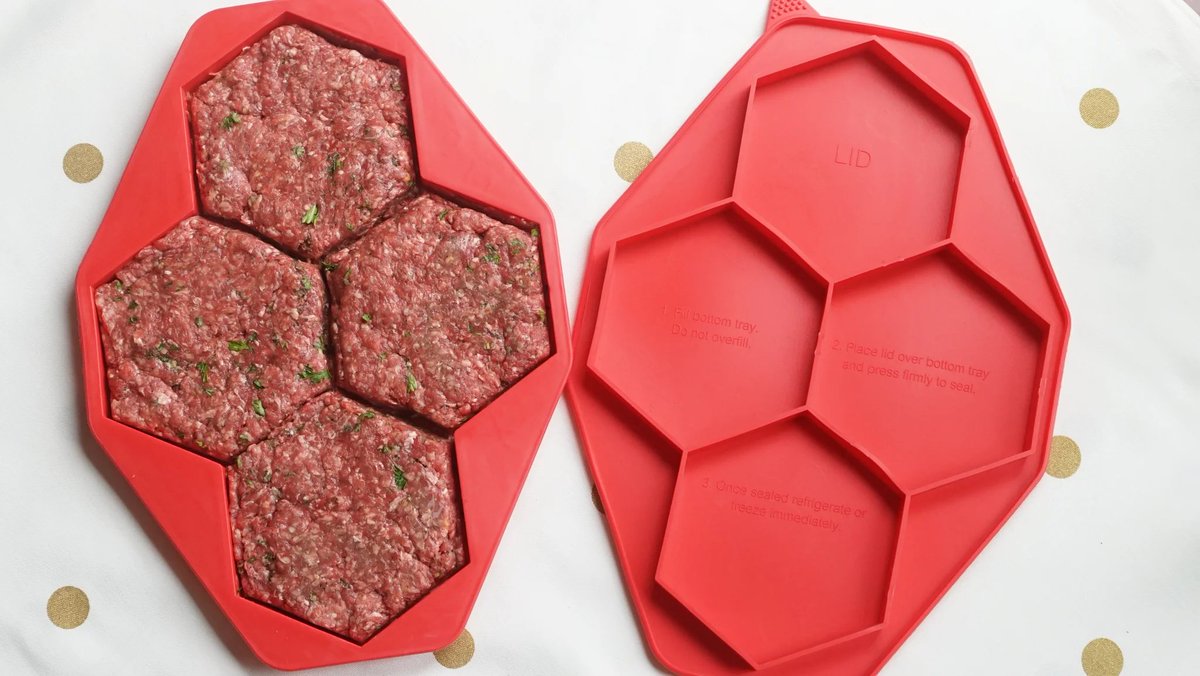 A Man In Red tweet media