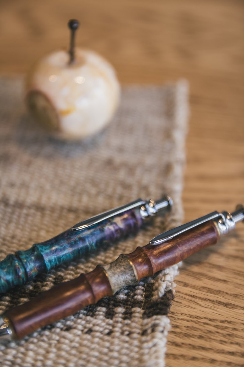 DEN stationery+furniture tweet media