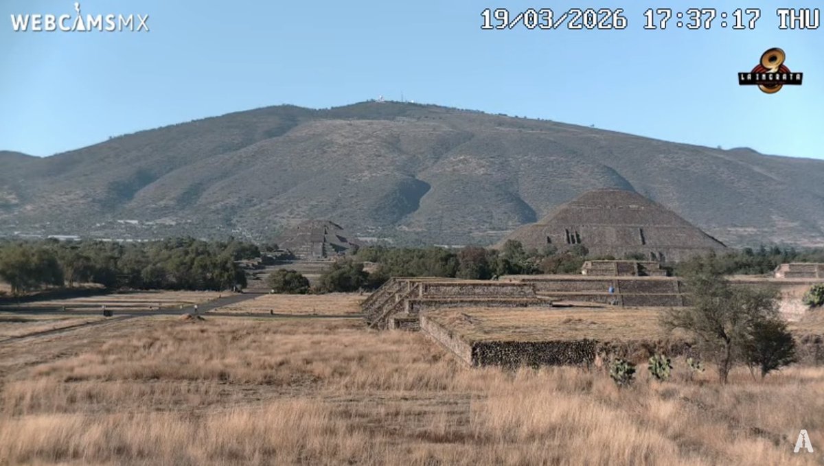 webcamsdemexico's tweet image. ¿Cuál sería tu destino ideal para recibir la primavera? 🌸

🪨 Peña de #Bernal, #Querétaro
🌵 Cerro del Vigía en #CaboSanLucas #BCS
🏛️ #Teotihuacán #EdoMex
🌄 Cerro #Tetakawi en #SanCarlos #Sonora