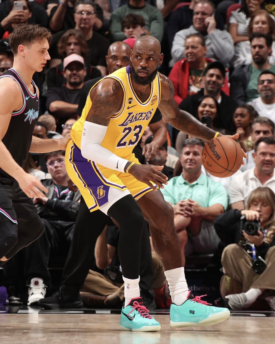 SoleRetriever's tweet photo. LeBron James debuts “South Beach” Nike LeBron 23s for his return to Miami 🏝️ @KingJames https://t.co/uFNy4b32Gh