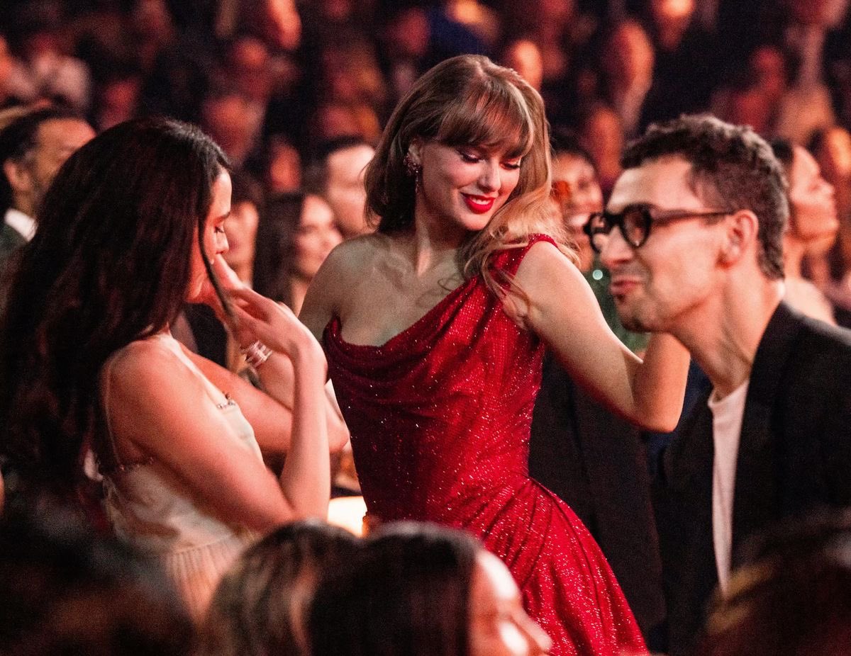 row ౨ৎ tweet media