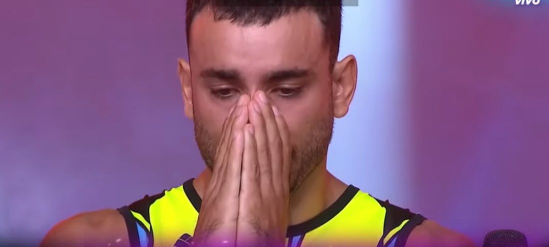 yacasiperu's tweet photo. "Voy hacer todo lo posible por recuperar mi matrimonio", dice Said Palao. Yo de Alejandra Baigorria lo dejo en la calle a este vago. En fin. #EEG https://t.co/TQyDWeJrK1