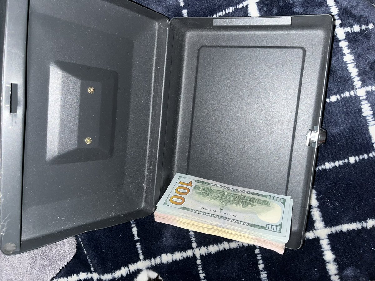 slimedontmiss tweet media