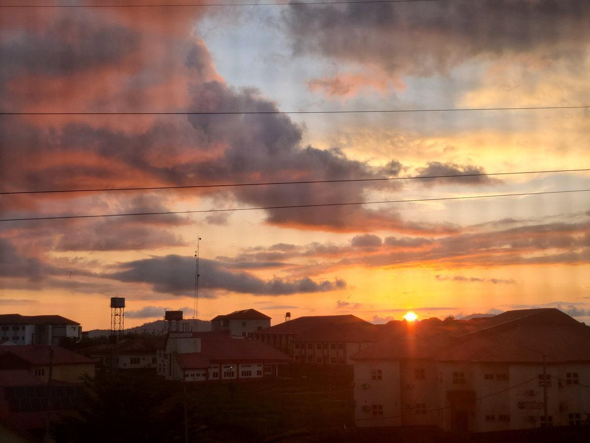 Distørt🎩 tweet media