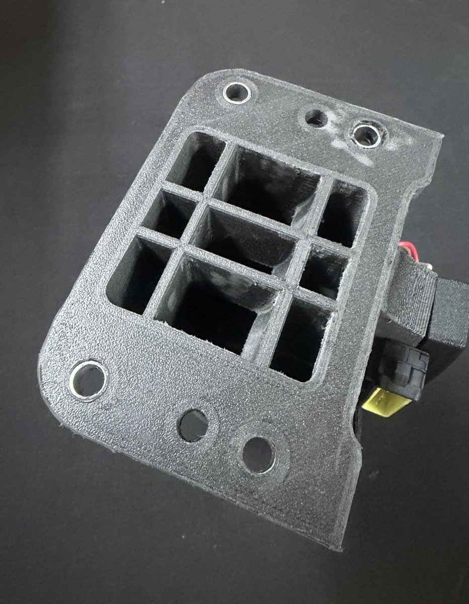 もしもしイサGメン tweet media