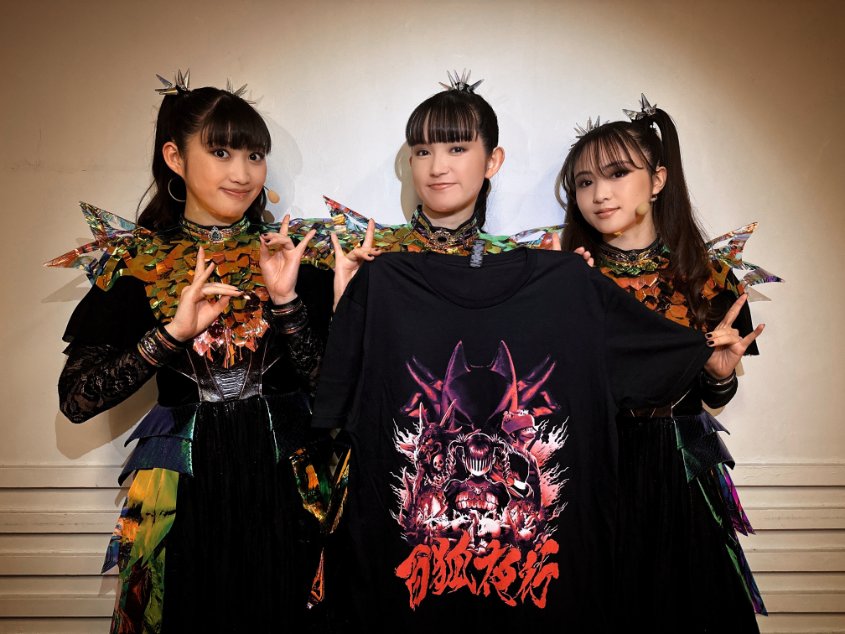 BABYMETAL tweet media