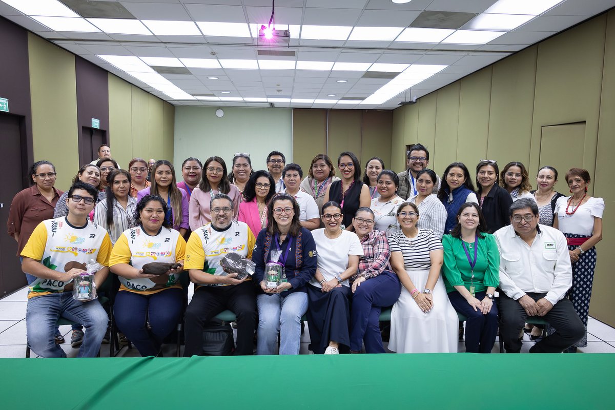 ElizabethMar_J's tweet image. Tuve el privilegio de participar en la entrega de pelucas a la Fundación 500 Padrinos en Cd. del Carmen, una iniciativa que realizamos en conjunto con #Alliance desde el @IMPetroleo.
 Ciencia con corazón. 💜🎗️